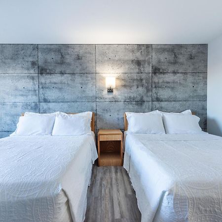 Blue Horse Motel Beiseker Екстериор снимка