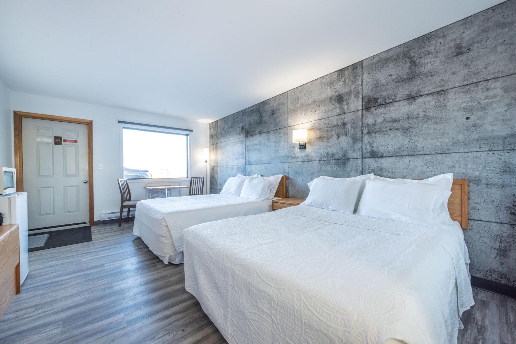 Blue Horse Motel Beiseker Екстериор снимка